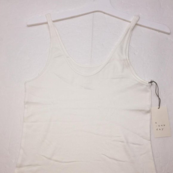 Slim Fit Tank Top White Size Large  A New Day Brand New With Tag BOGO SALE - Picture 3 of 4